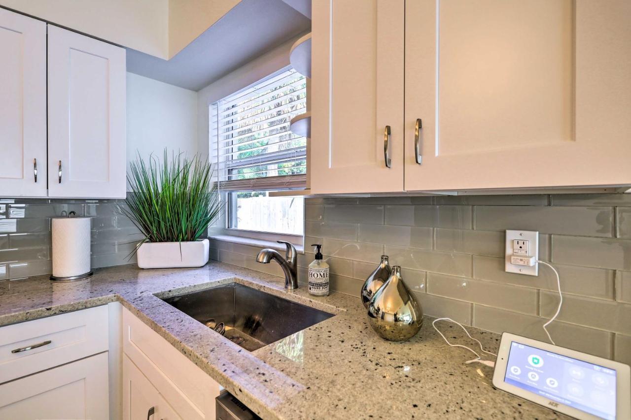Cute And Cozy Florida Duplex Walk To Beaches! 可可比奇 外观 照片
